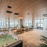Sandy In Odyssey & Pool דירה מאמאיה