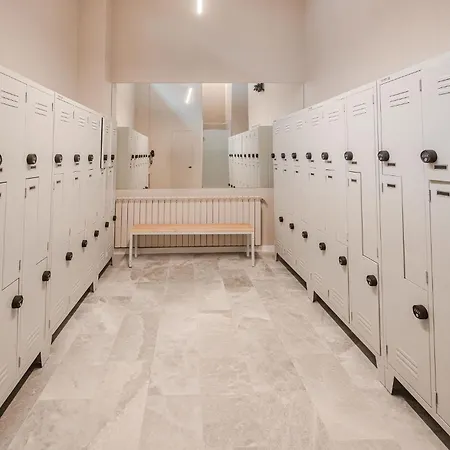 Sandy In Odyssey & Pool