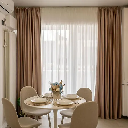 Sandy In Odyssey & Pool