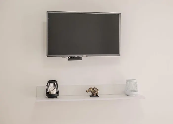 Apartment Sandy In Odyssey & Pool Mamaia